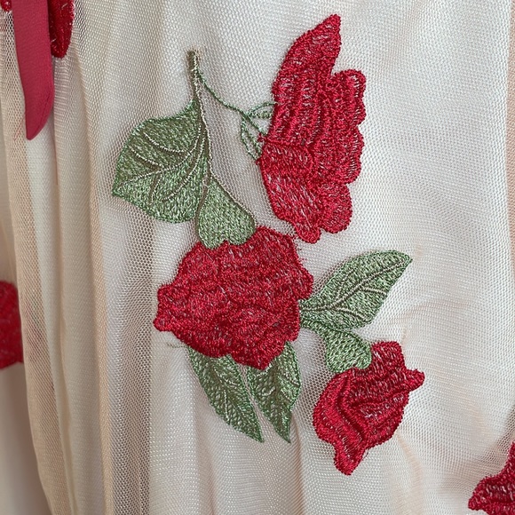 Disney LcC by Lauren Conrad - Large - Snow White Sleeveless Blouse - Picture 4 of 7